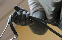 Дельфийский возничий (Фрагмент. Бронза. Около 470 г. до н.э. Дельфы, музей)