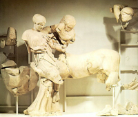 Гречанка и кентавр (Западный фронтон храма Зевса в Олимпии. I половина V в. до н.э. Олимпия, Музей)